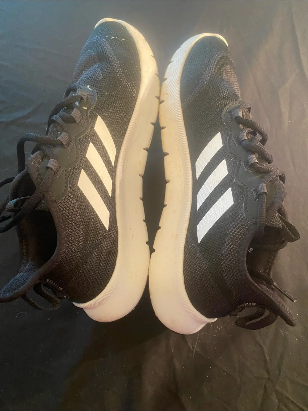 adidas bounce Black and White Mens. Size 7.5 Athletic Sneakers